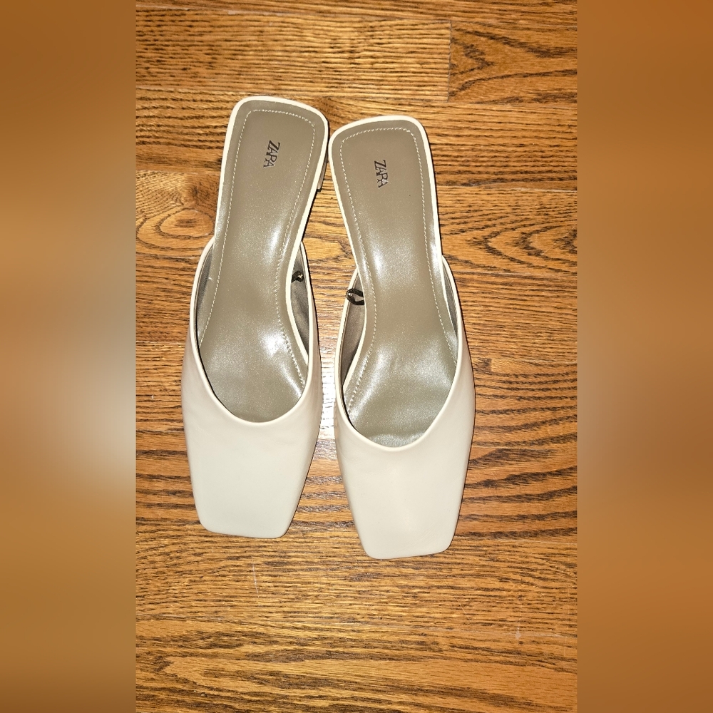 Zara Women's Cream Mules